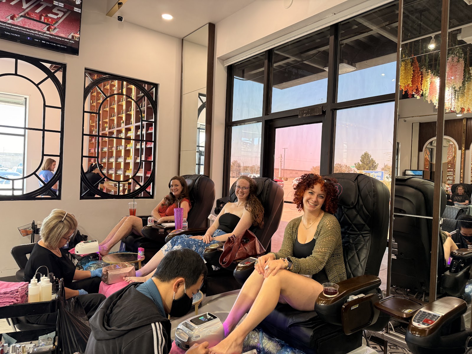 Bnails ( Voted Best Nail Salon Lubbock) logo