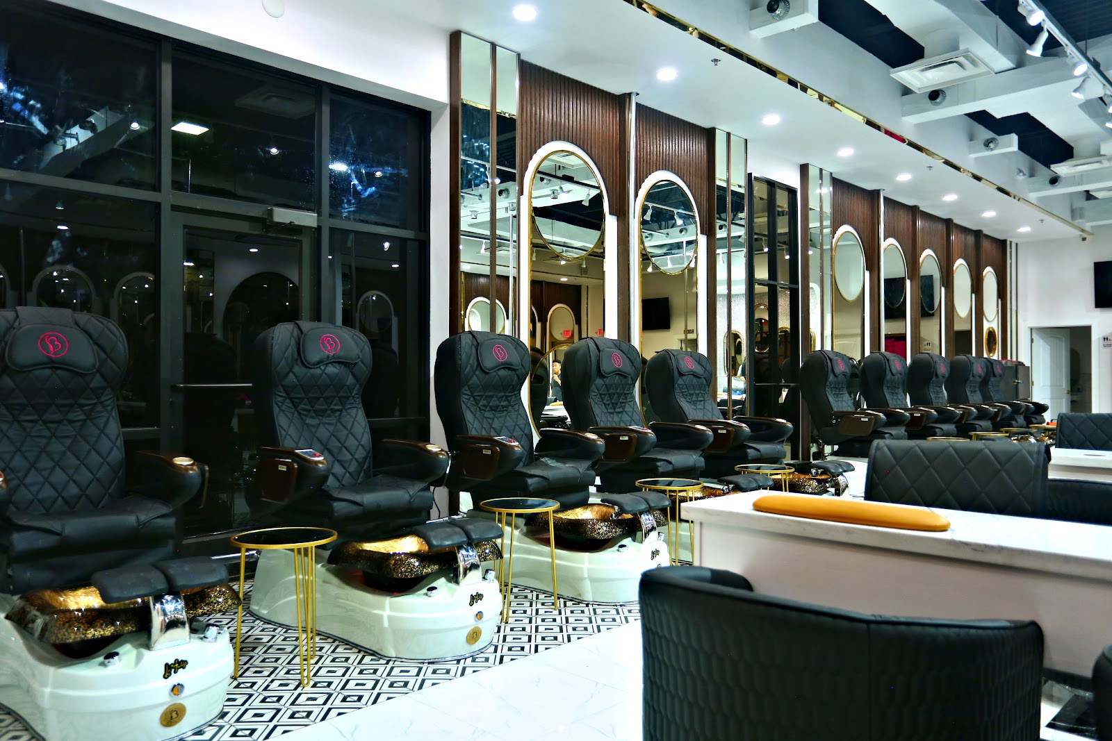 Bnails ( Voted Best Nail Salon Lubbock) nail photo 6